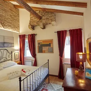 Apartment Acqua - Attico Con Terrazza, Venice